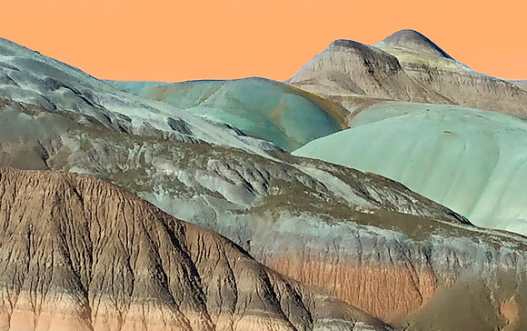 Chromatic Desert